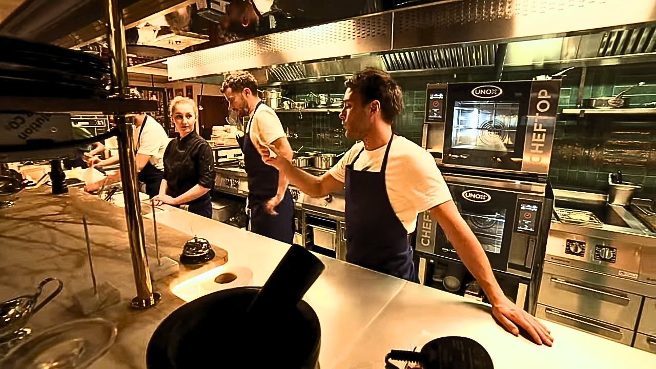 Brasserie 2.0 : jeunes, rôtissoire et feu sacré